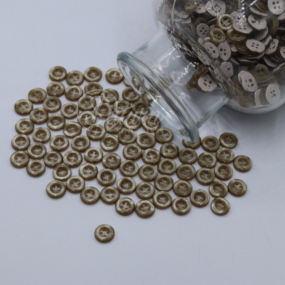 Nasturi din plastic,colorati 4 gauri/18L 1000Buc /Punga