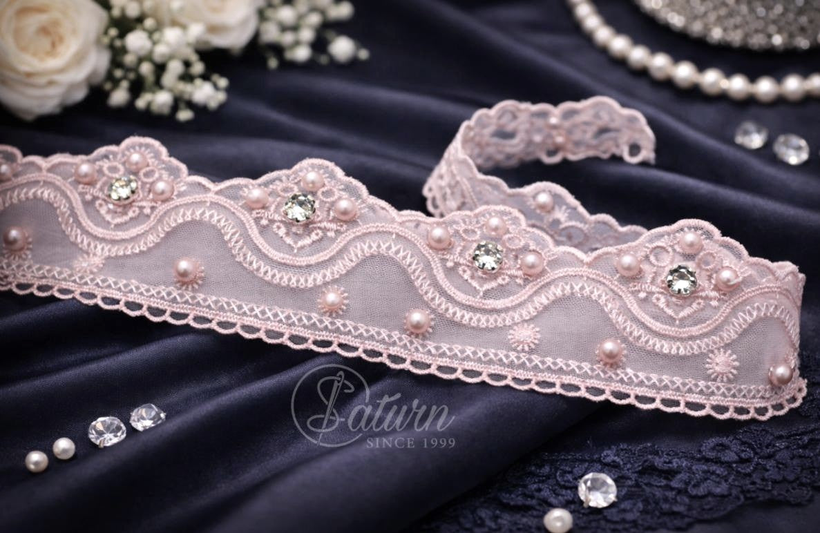 Dantela Pe Tulle Cu Pietre Si Perle – Latime 6,2 cm /10 Yards / 9,14 Metri