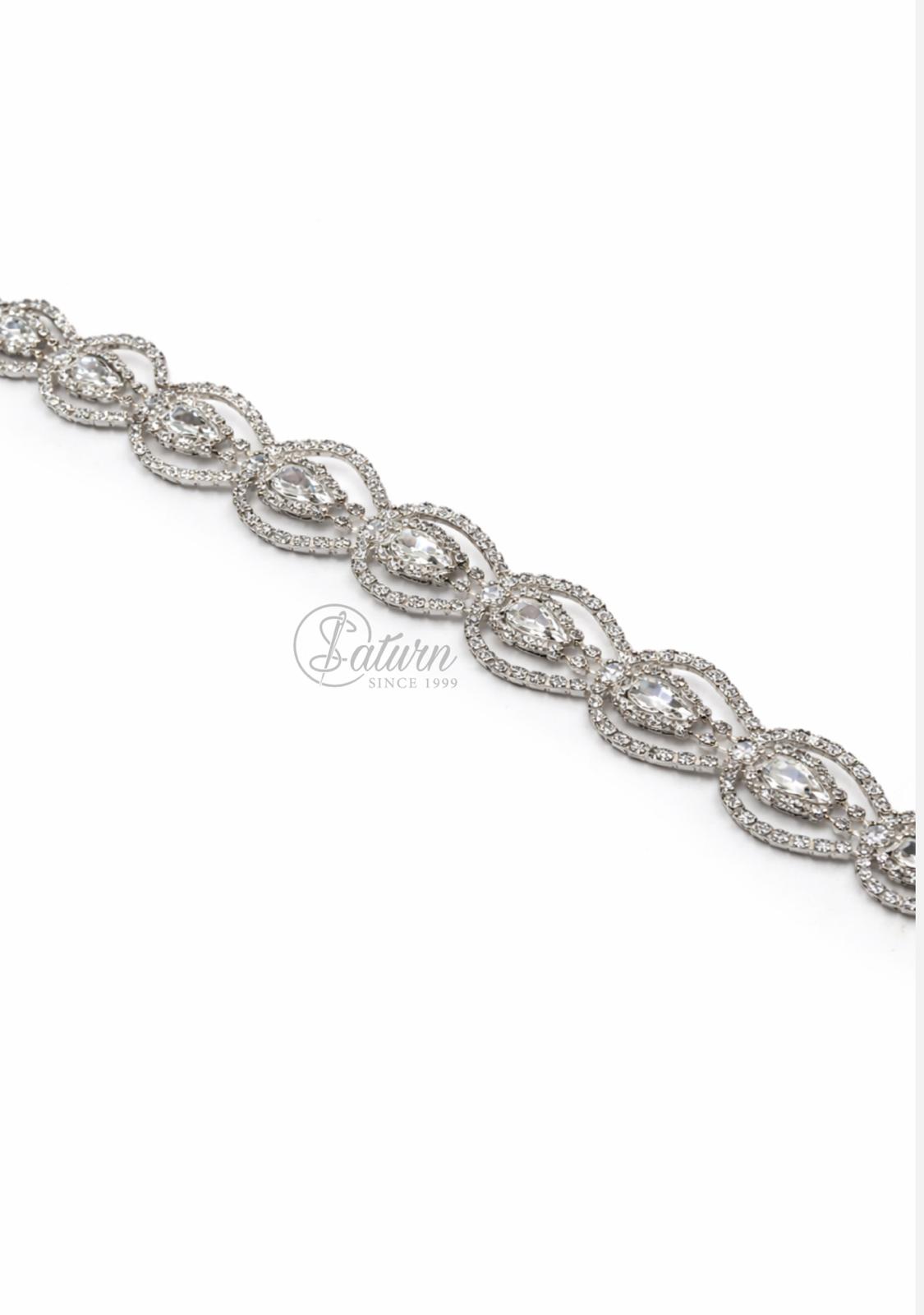 Strasuri Cu Cristale Argintii De Cusut, La Metru – Model Elegant Cu Cristale Tip Lacrima 2cm