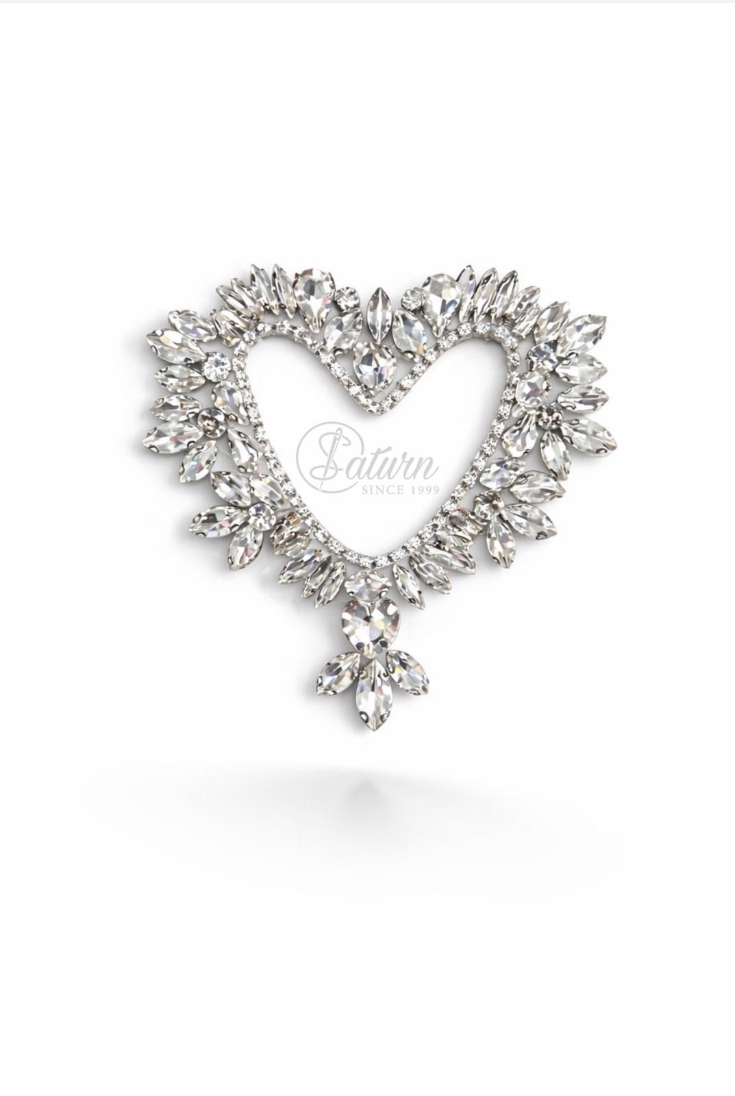 Accesoriu decorativ de cusut în formă de inimă, cu cristale – 9 cm