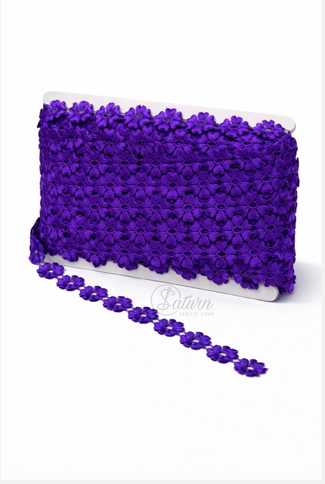 Banda cu floricele decorativa 2.3 cm – poliester 100%, 15 yards/13.7 Metri
