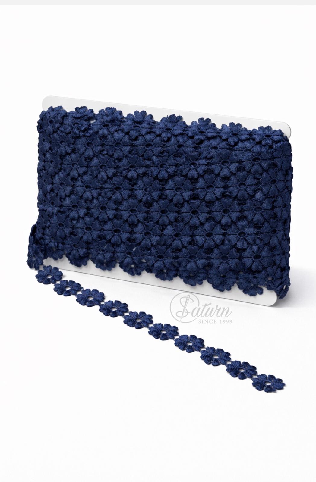 Banda cu floricele decorativa 2.3 cm – poliester 100%, 15 yards/13.7 Metri