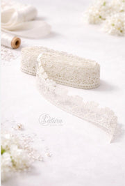 Dantela brodata cu flori, ivory 4 cm – rola 9 metri, dantela decorativa pentru creatii textile