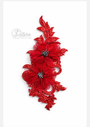 Aplicatie florala 3D cu tulle,pene si margele, 28x8 cm – decor elegant pentru rochii