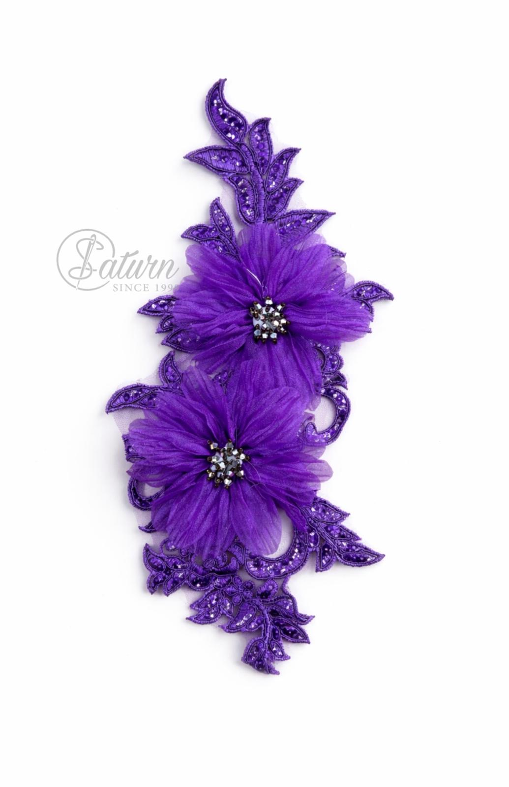 Aplicatie florala 3D cu tulle,pene si margele, 28x8 cm – decor elegant pentru rochii