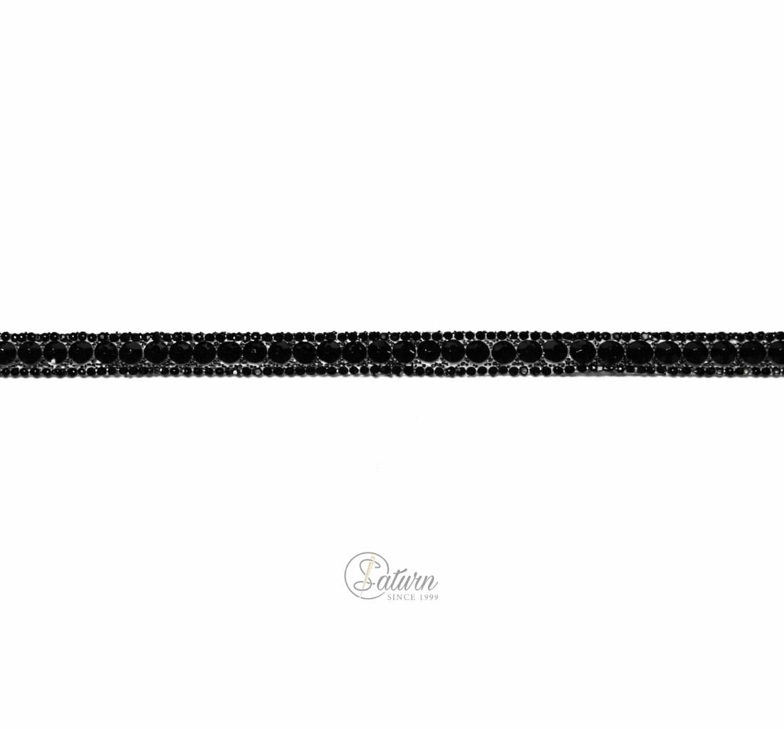 Strasuri autoadezive la metru 1,5 cm – banda decorativa cu cristale pentru haine si accesorii