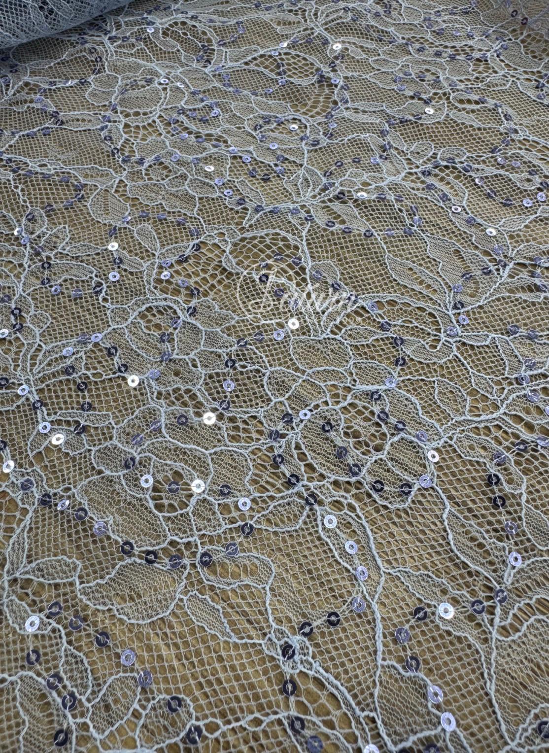 Dantela cu paiete, latime 150 cm, material elegant la metru pentru rochii si ocazii speciale