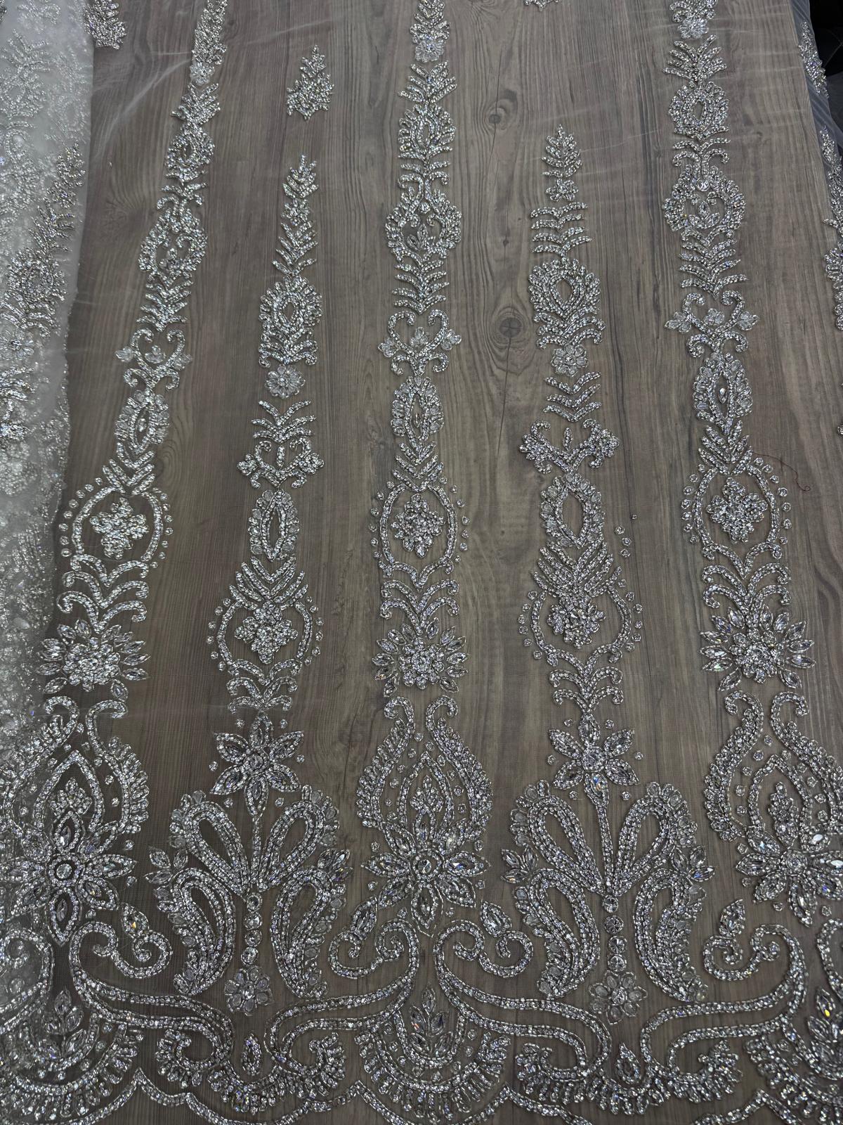 Broderie de lux unicat pe tull nude cu cristale , latime 140 cm – model J1 3197