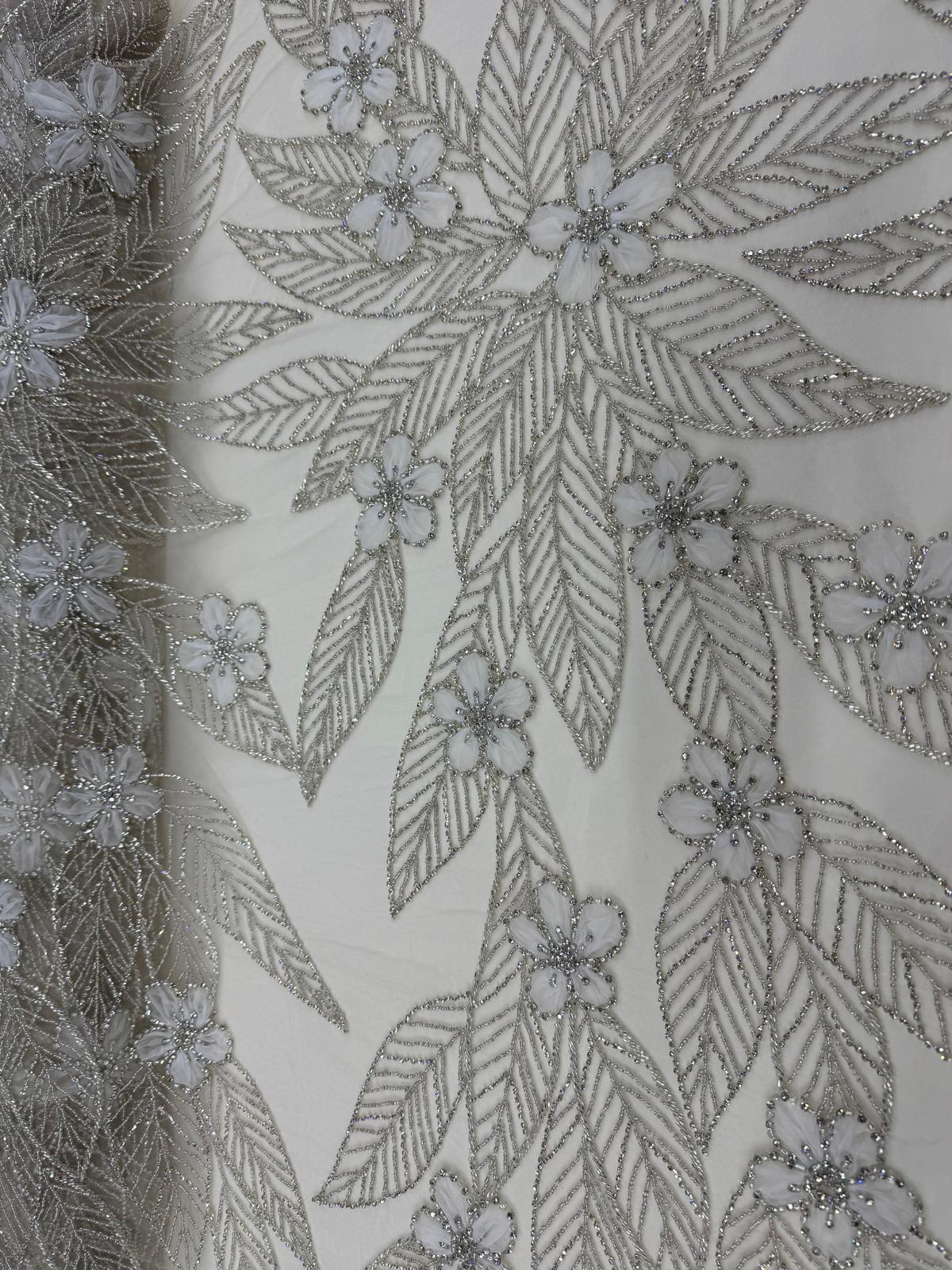 Broderie pe tull cu flori 3D, perle si margele 140 cm/se vinde la metru SJT1246
