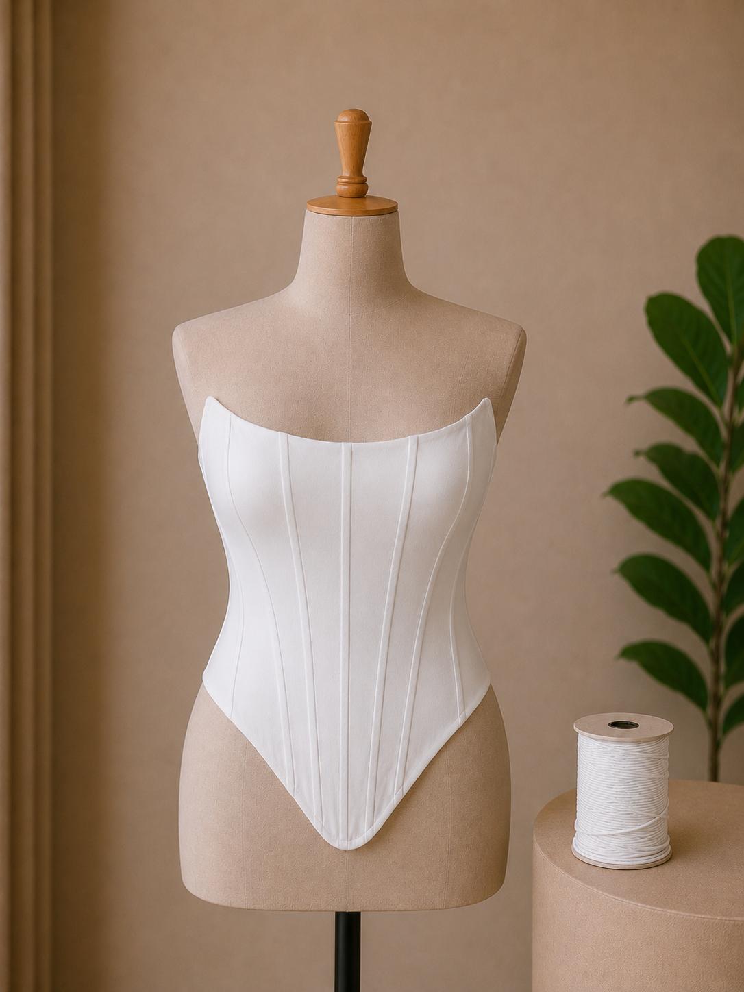 Corset elegant cu snur inclus si croiala ce evidentiaza talia M30