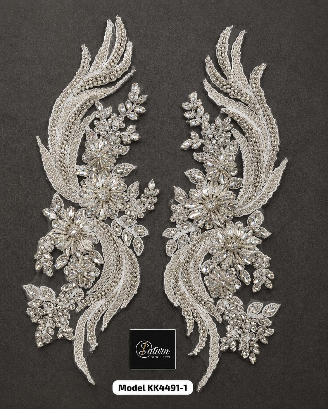 Set Aplicatie Decorativa de Cusut cu Cristale si Margele, 32 cm, Model K4491-1