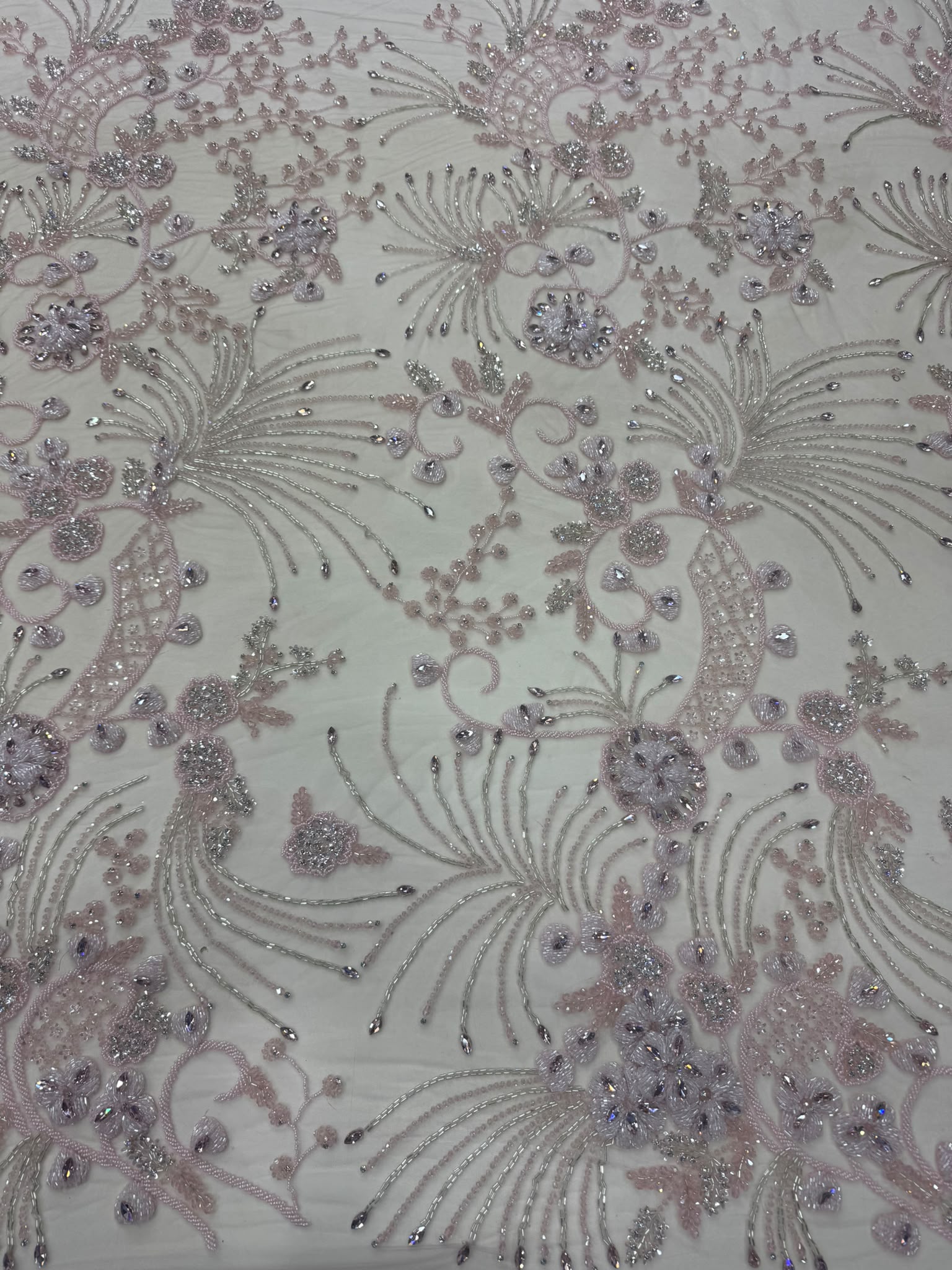 Broderie premium pe tul roz cu cristale si margele Model J1 3373, 140 cm, la metru