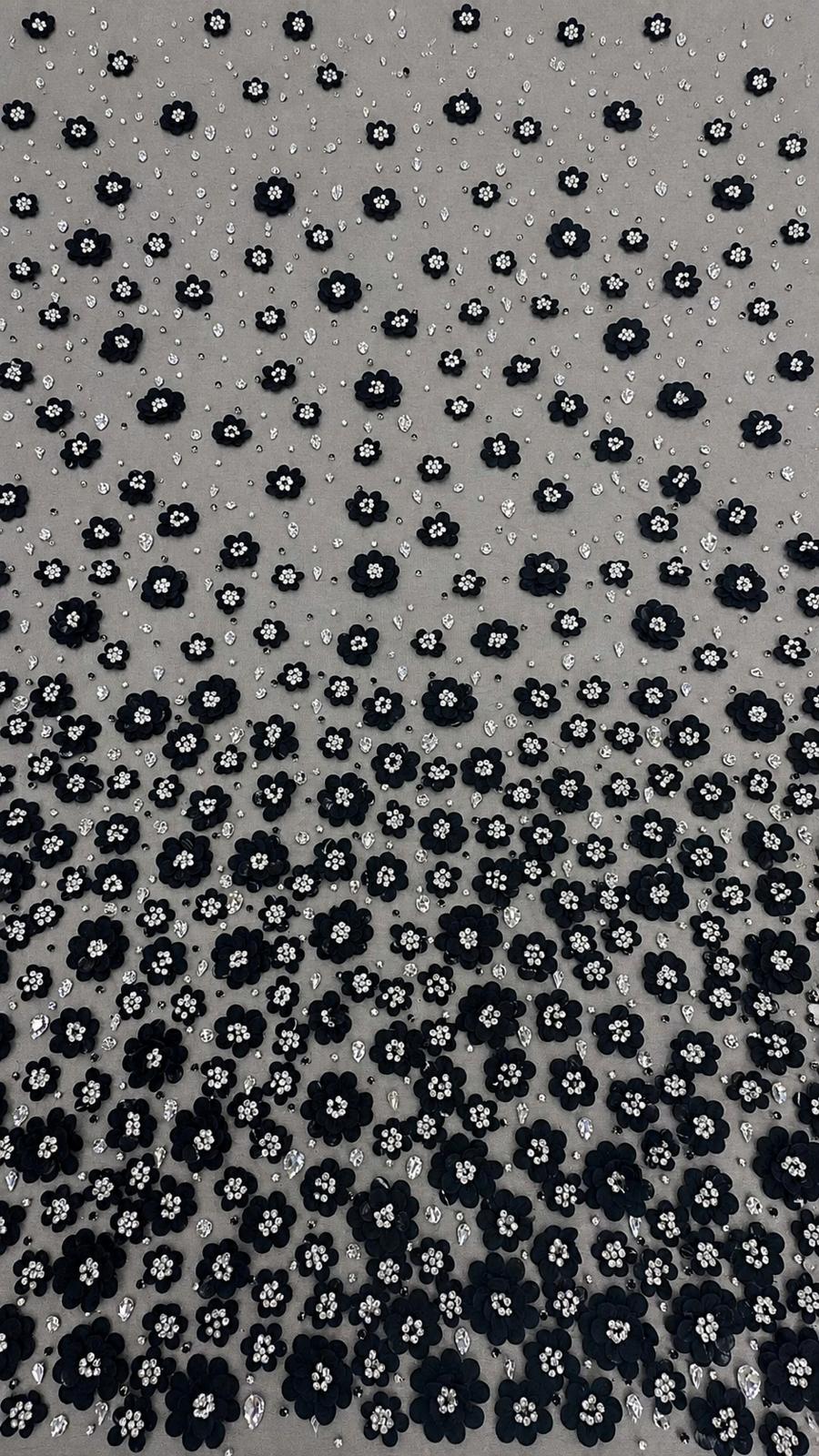 Broderie cu flori 3D si cristale – Negru – Model K2213 140 cm/ la metru