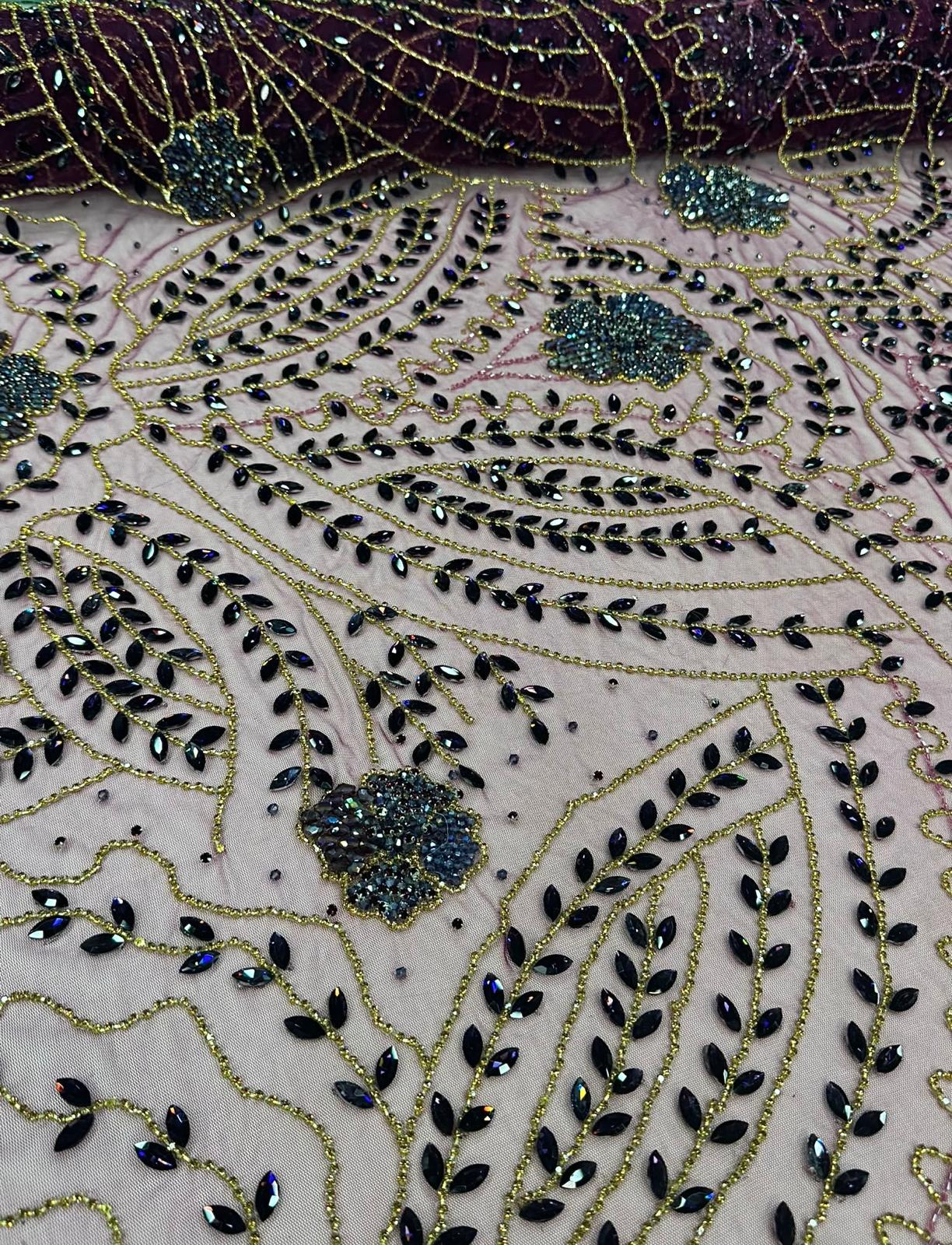 Broderie Luxury pe tul burgundy cu margele, cristale si aplicatii florale – Model J1 3423 140 cm/la metru