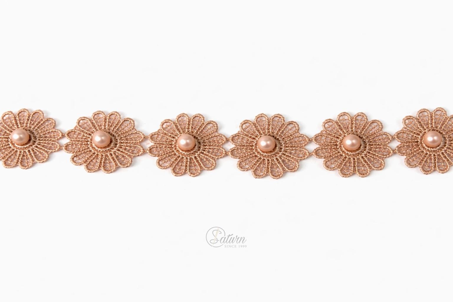 Banda decorativa cu floricele si perla la metru /2,5 cm