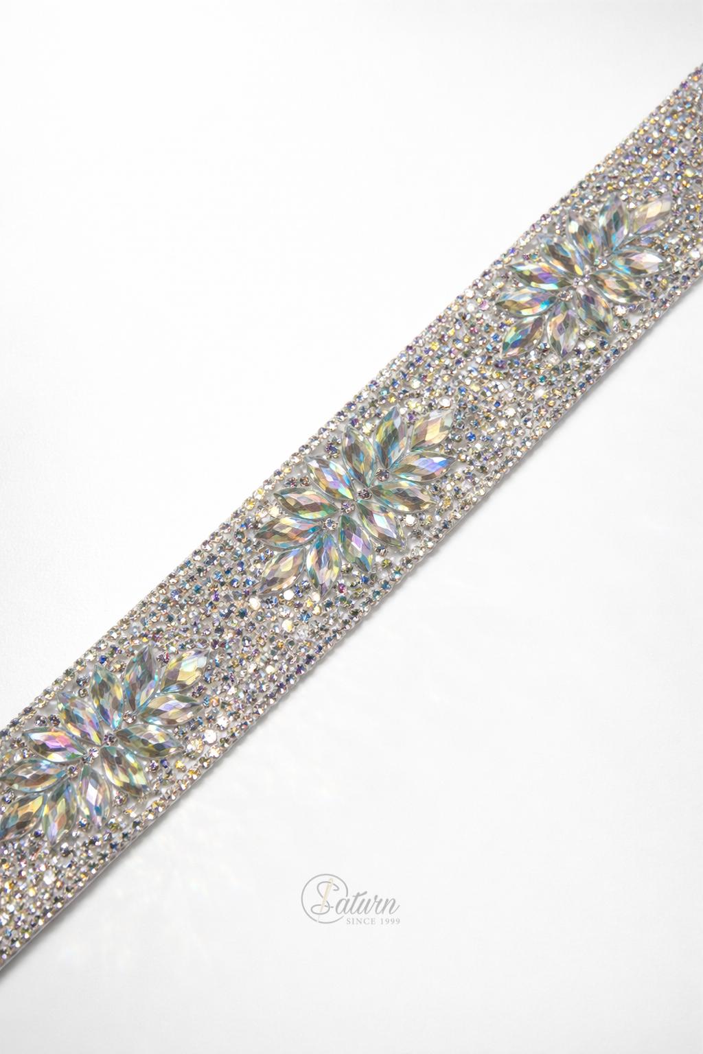 Strasuri decorative (la metru) 2.5cm – banda eleganta cu cristale pentru aplicatii premium