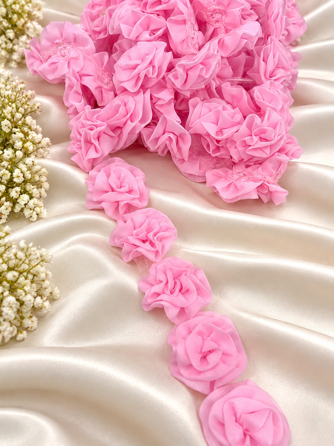 Banda Decorativa Cu Flori 3D Pe Tulle La Metru