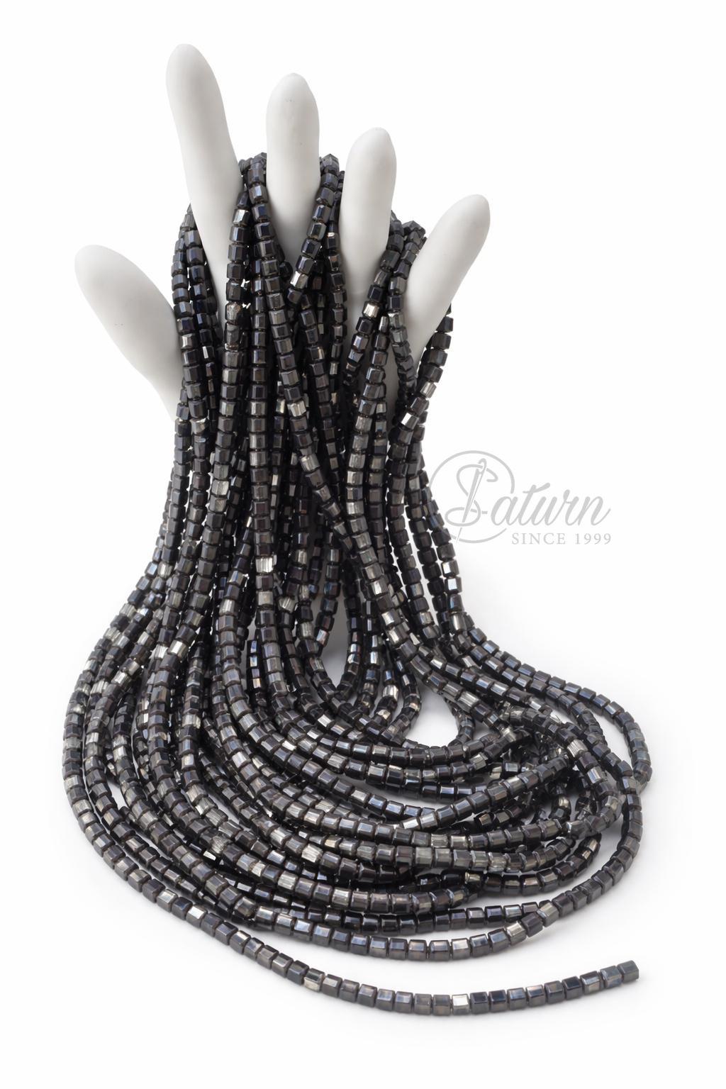 Sirag de margele/perle din sticla patrate 4mm diverse culori handmade mercerie saturn 