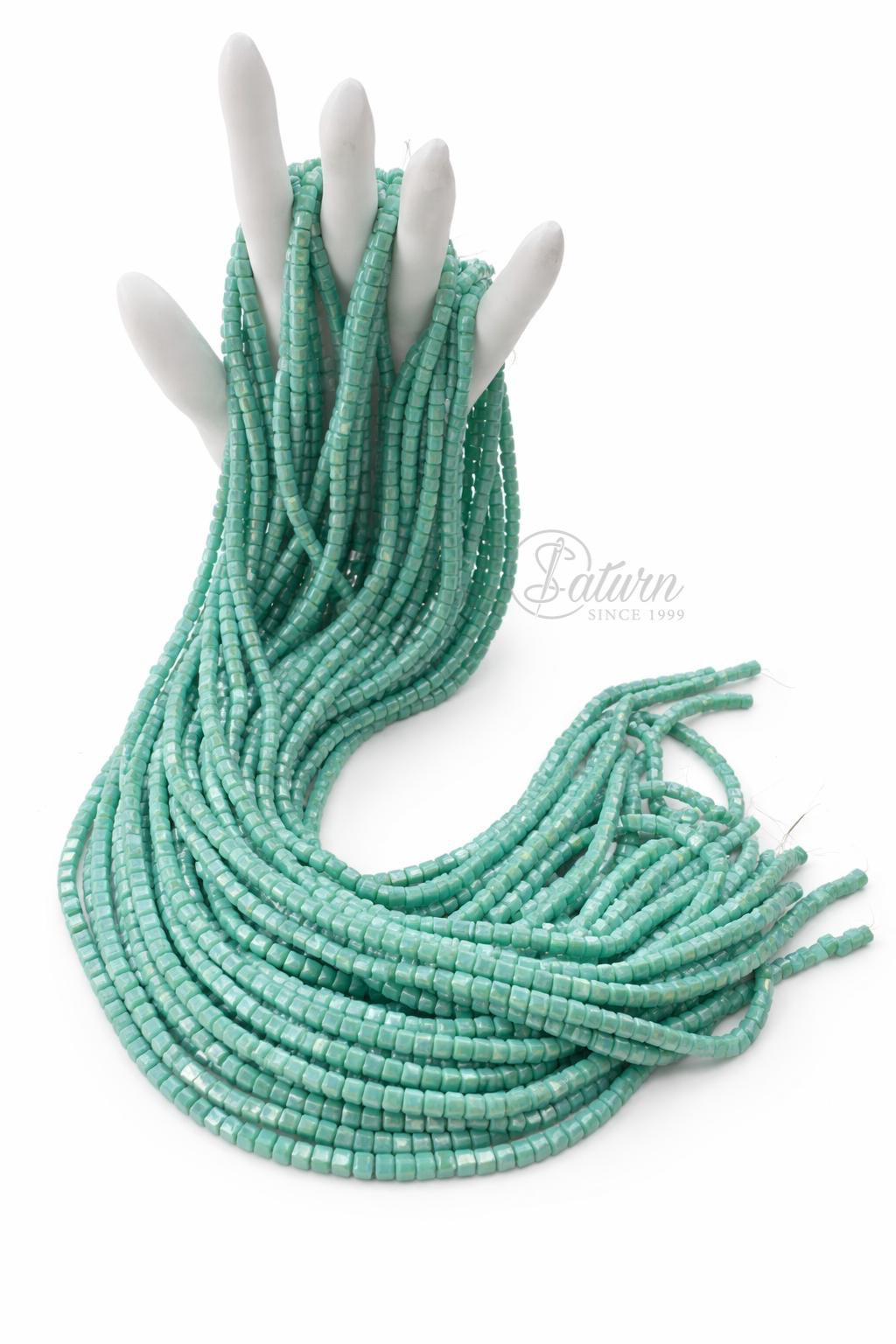 Sirag de margele/perle din sticla patrate 4mm diverse culori handmade mercerie saturn 