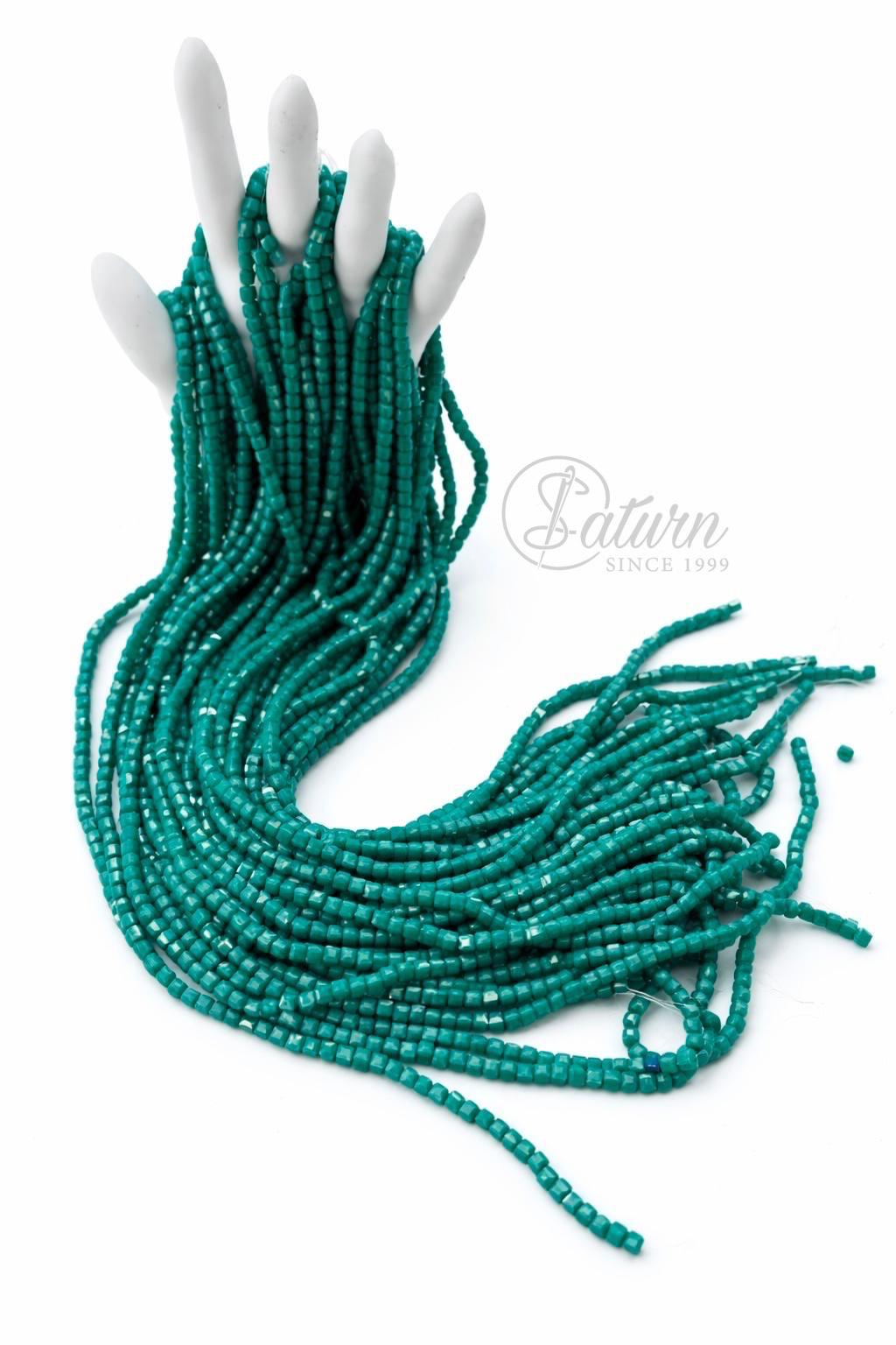 Sirag de margele/perle din sticla patrate 4mm diverse culori handmade mercerie saturn 