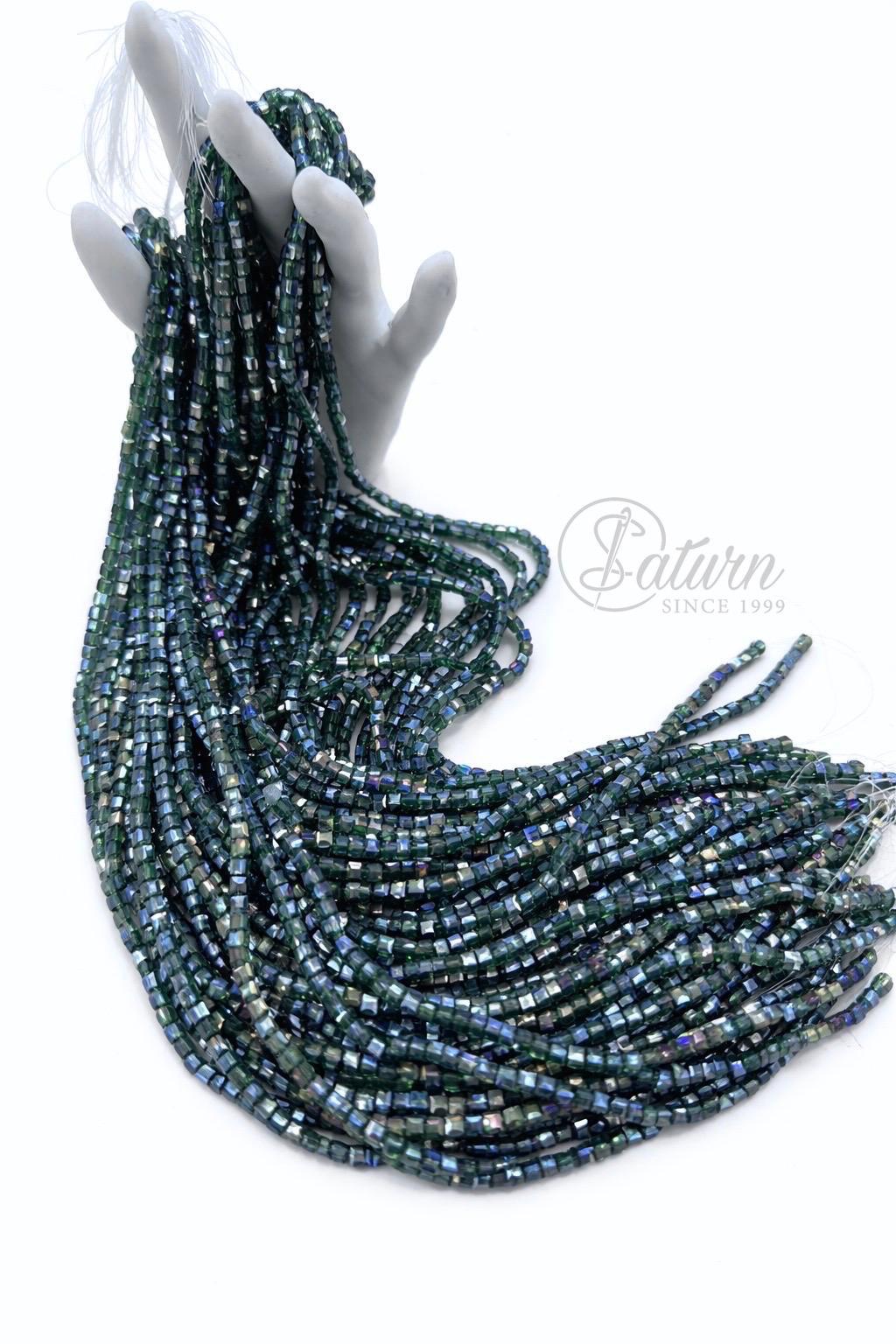 Sirag de margele/perle din sticla patrate 4mm diverse culori handmade mercerie saturn 